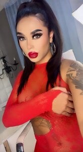 tinaqueen_noa I don't touch you... but I make you think about everything. 🍒🍒 Foto 2