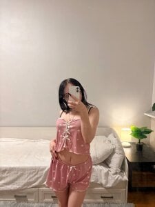 HannaHaylesbefore to go to bed Bild 5