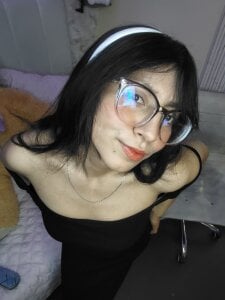 VioletxBloom How I look in a black dress Gambar