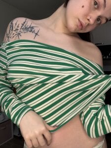 HeatherNextDoor My favorite fun top and playful mood Pic 4