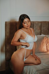 Gabbie__Carter Public Pic 4