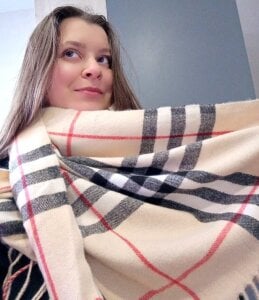 Elizabeth_Sunlight Public Pic 3