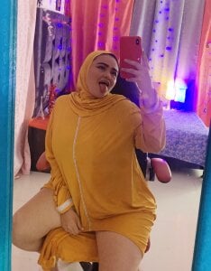 MarianFadel Under this Arab suit, my most forbidden side hides. Do you want to lose yourself in it? 🔥 Pic