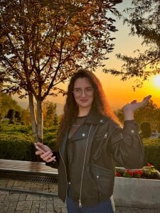 Luna_Raee My autumn vacation টি ছবি