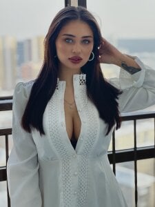 Snowy de Sofia_Plump  2 Imagens