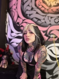 Sinfully Yours ❌ de NinaHex  3 photos