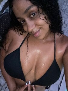 From a little cabin🖤🌠 de lacrespa24  3 Imagens