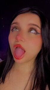 catha_cat Destroy this make up please❤️🔥 Pic 2