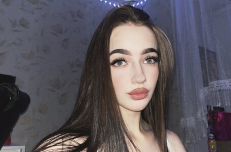 Anora_Lyubov Public Pic 2