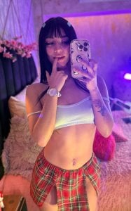 LindaWz_ Naughty girl Gambar