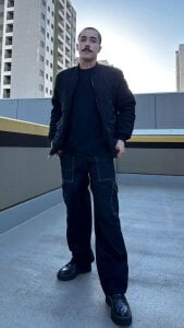 Public od sunglasses-at-night  2 snímek