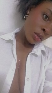 anisha_zambrano Public Pic