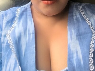 GaggingGirl_ Tripssss Pic 2