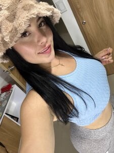 OliviaValenttiPublic Bild 4