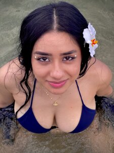 HannahLux_ Beach🏝️ Pic 9