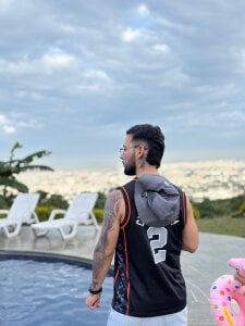 noah_corvelle 🖤 Pic