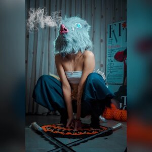 Inosuke Cosplay de Pamiruss0_  4 Imagens