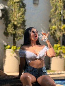 AshleyJhonson Cool Water, Hot Body 💦🔥 Foto 5