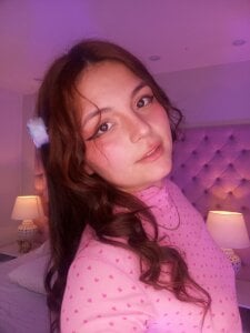 GabyQueens little pink kitty Pic 2