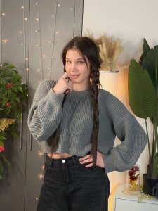 EnidRitzelin a gray sweater^^ Bild 2