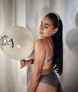 B-day 🥳😍❤️ od rosaht  7 snímek