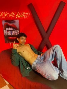 SKINNY_BOYXXX Public Bilde 6