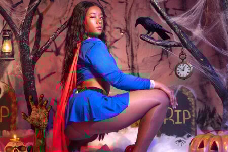 HallyBanssupergirl with super ass图片 3