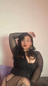 rosebigboobsのToday I'm dangerous... do you dare to stay?🥵😈🥵の 4枚の写真