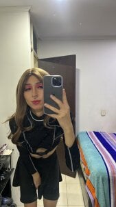 annie_sweet3 Public Pic 6