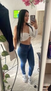 ChloeRooss Public зображення 3