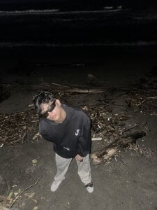 alice_julls Photos on the beach Pic 4