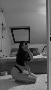 corinnaxx Public Pic 7