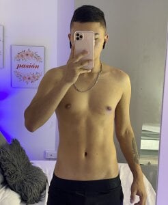 Archie-Davis 🫠 Pic 2