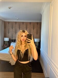 DominoCawthorne Public Pic 4