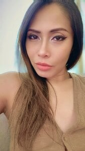 HintsofHer Public Foto 4