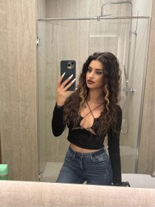 Alice_Voss Bby girl Pic 2