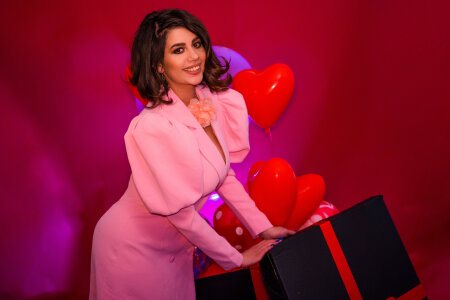 TaylorMyst Wanna be my Valentine? Pic 2