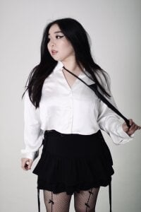 mei_honey_ me as a student Pic 2