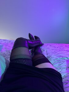 MidwestMilf79 First Show Prep Pic 2