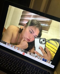 Bella_Bumzyyy A little Taste of Me Pic 5