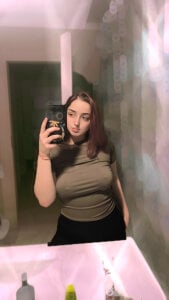 Scarlett-Quinn- Public Poză 4