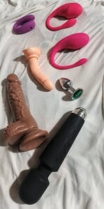 hotblack-2 Mis toys Pic 2