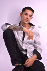 Erick_Wall Public Hình 6