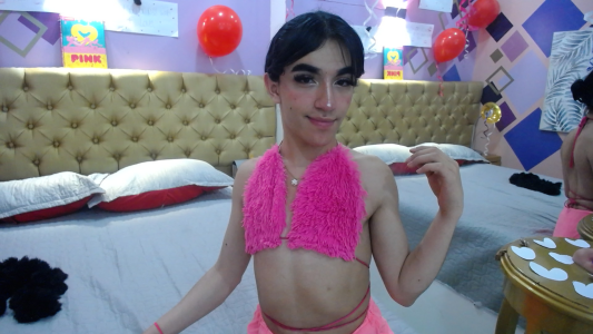 Nahomy_rick_ kisses my rich parents Pic 2