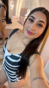 JasmineRhodes Public Pic 7