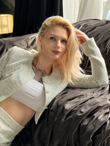 BlondeDoll_ WHITE OUTFIT slika