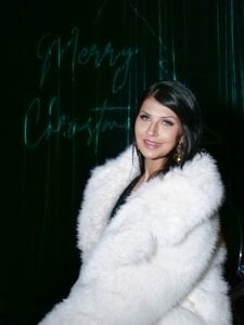 Moon_Veloure1 Christmas Magic ✨🎄 Pic 2