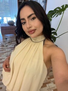 ZaraVesari 3 ❤️ Pic