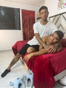 AmiraandDonato Bed Time Foto 5