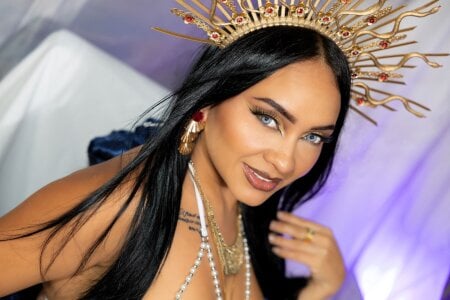 goddess aphrodite de ginebra_ness  4 photos